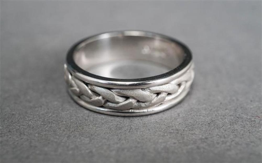 PLATINUM BAND, 8 DWT, SIZE: