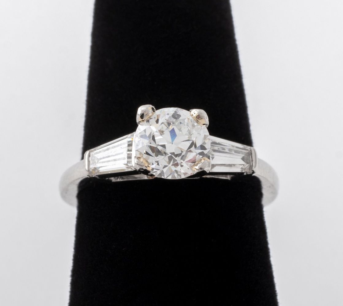 PLATINUM DIAMOND ENGAGEMENT RING, D