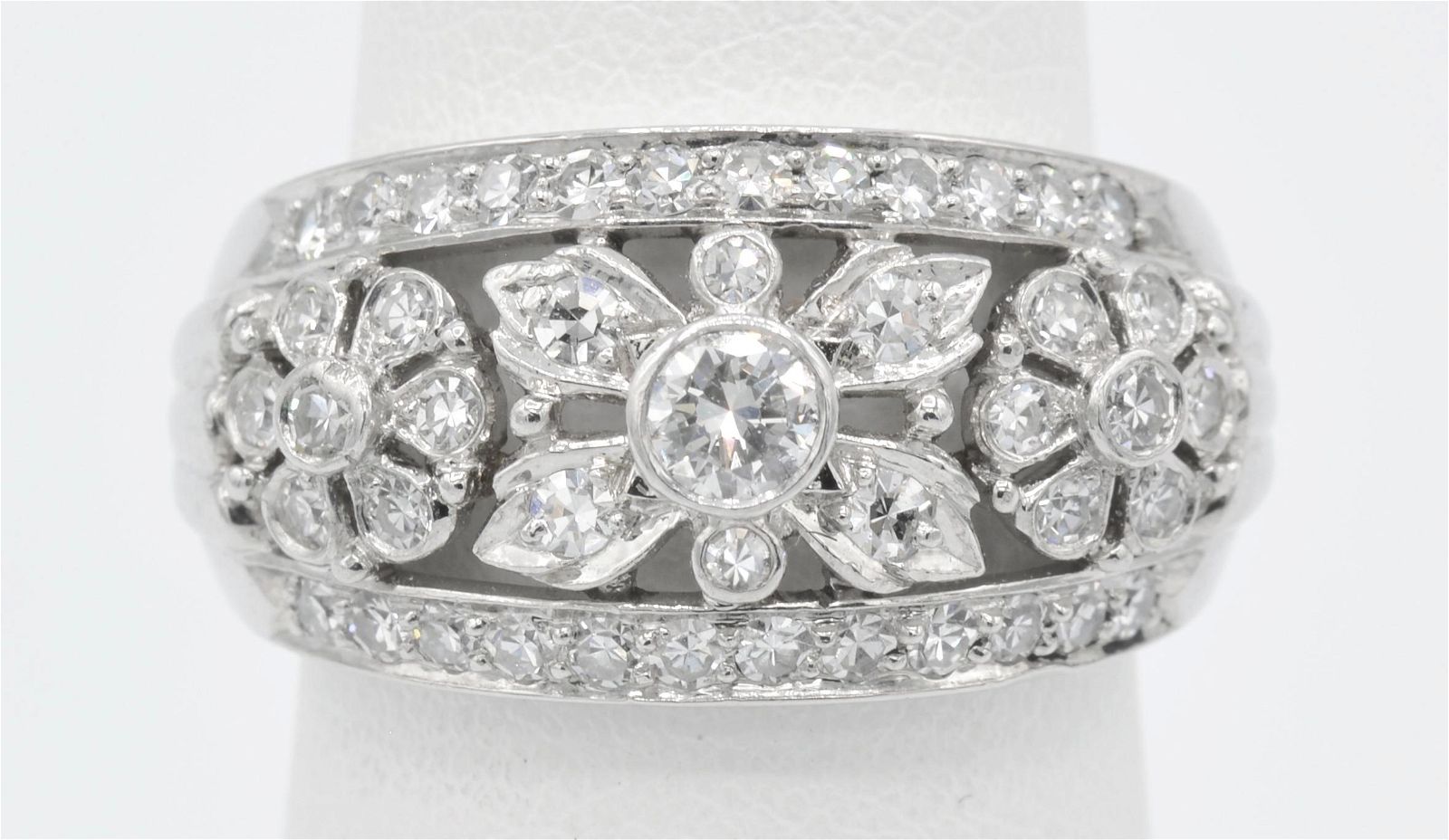 PLATINUM DIAMOND FLORAL RING