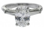 PLATINUM DIAMOND RINGcenter ov