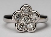 PLATINUM & DIAMOND RINGThe flo