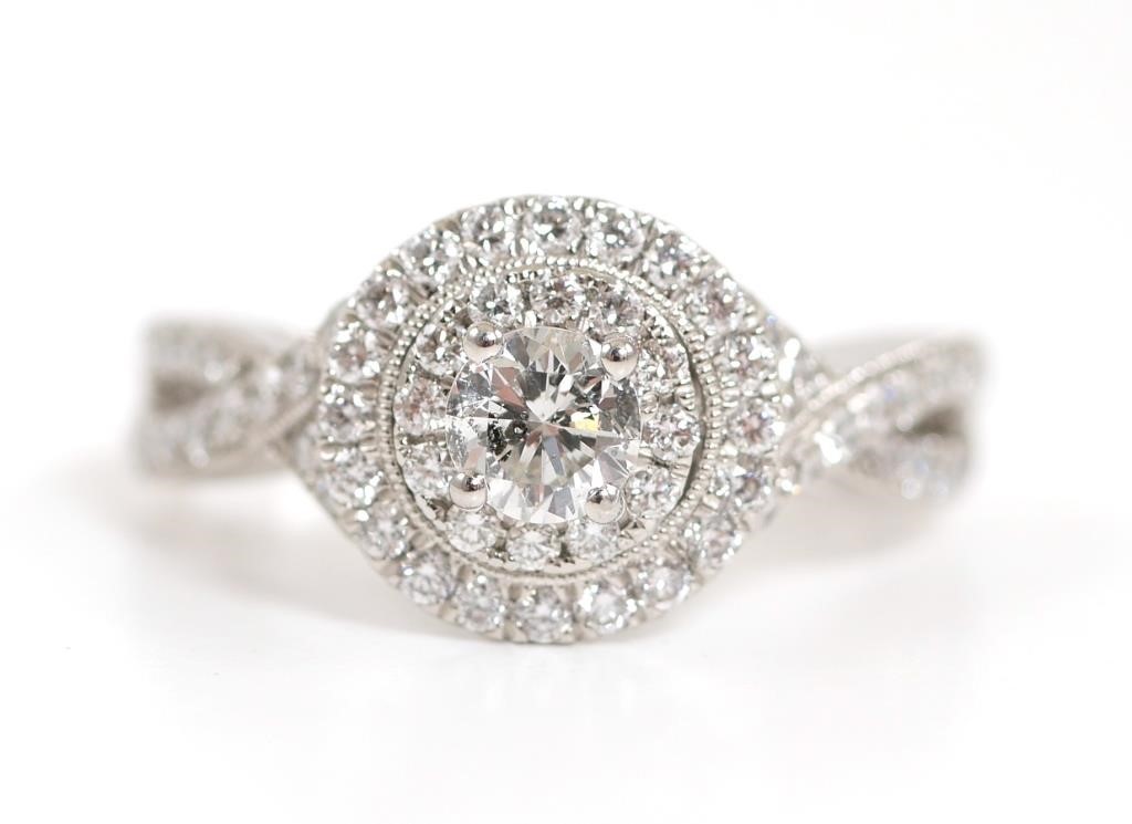 PLATINUM & DIAMOND UNITY RINGOne