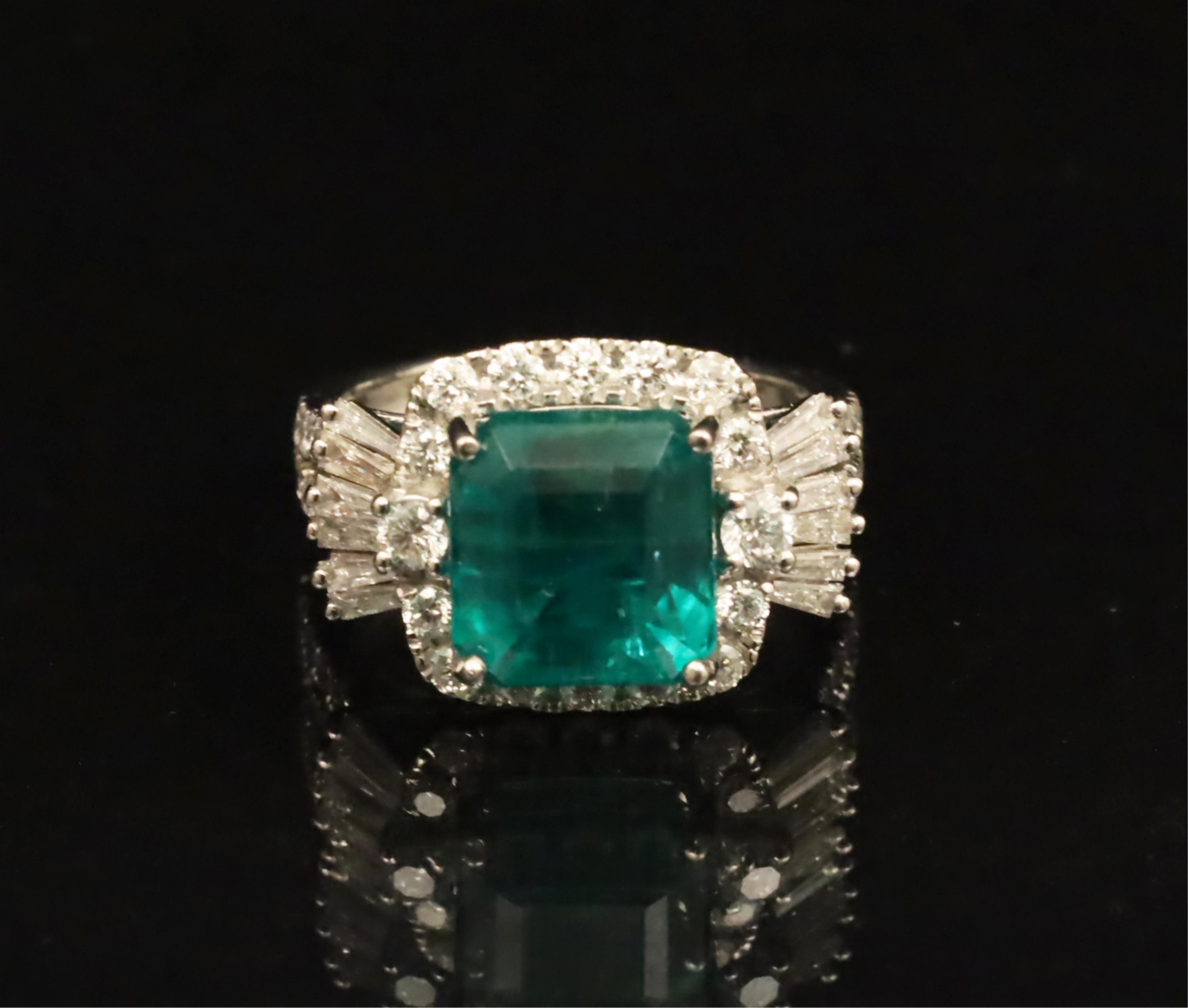 PLATINUM EMERALD AND DIAMOND LADY'S