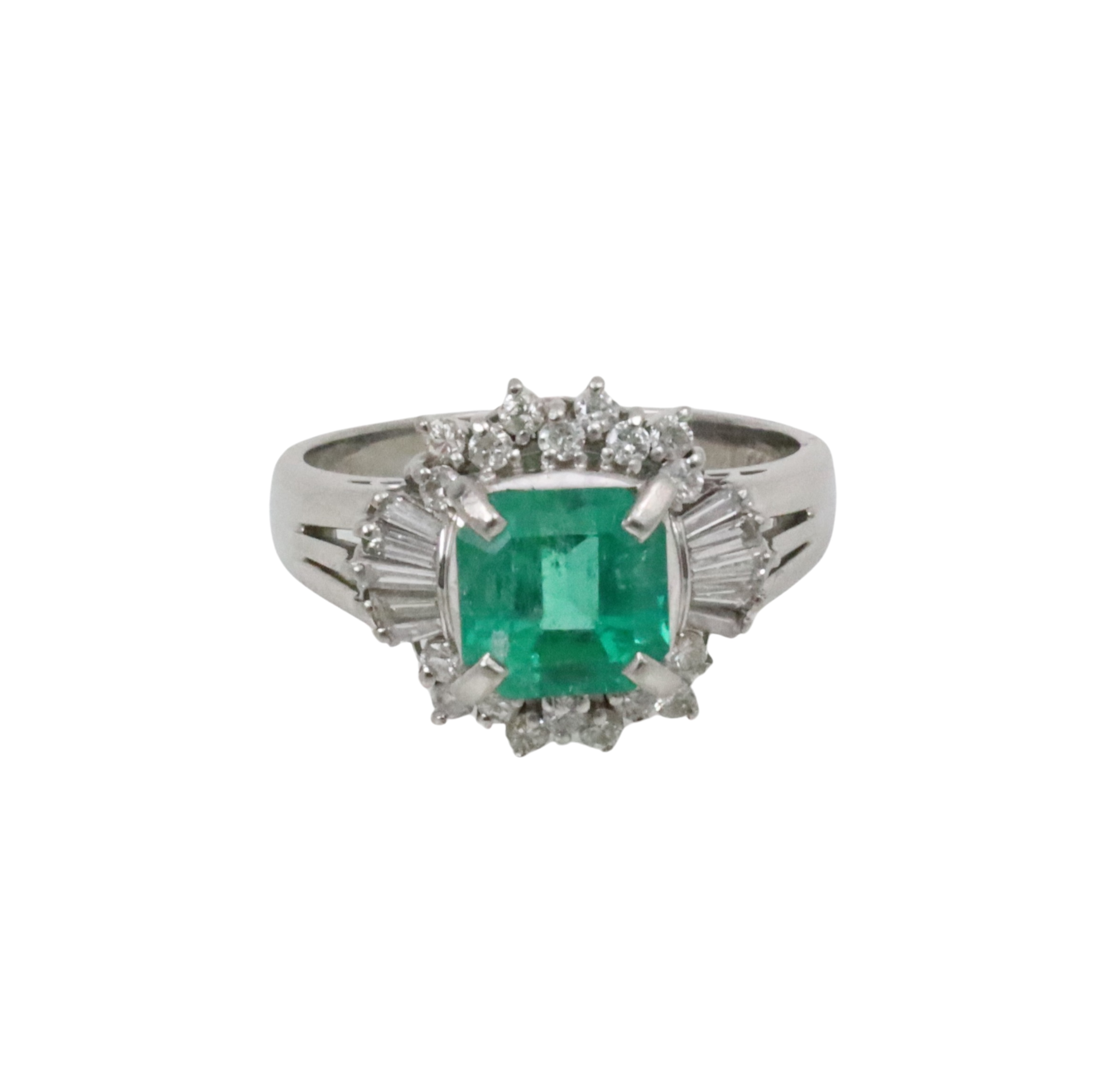 PLATINUM EMERALD & DIA. RING