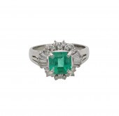 PLATINUM EMERALD & DIA. RING W
