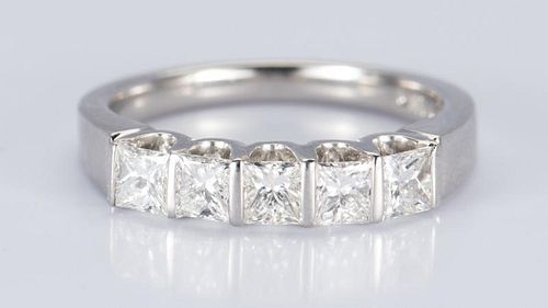 PLATINUM PRINCESS CUT DIAMOND