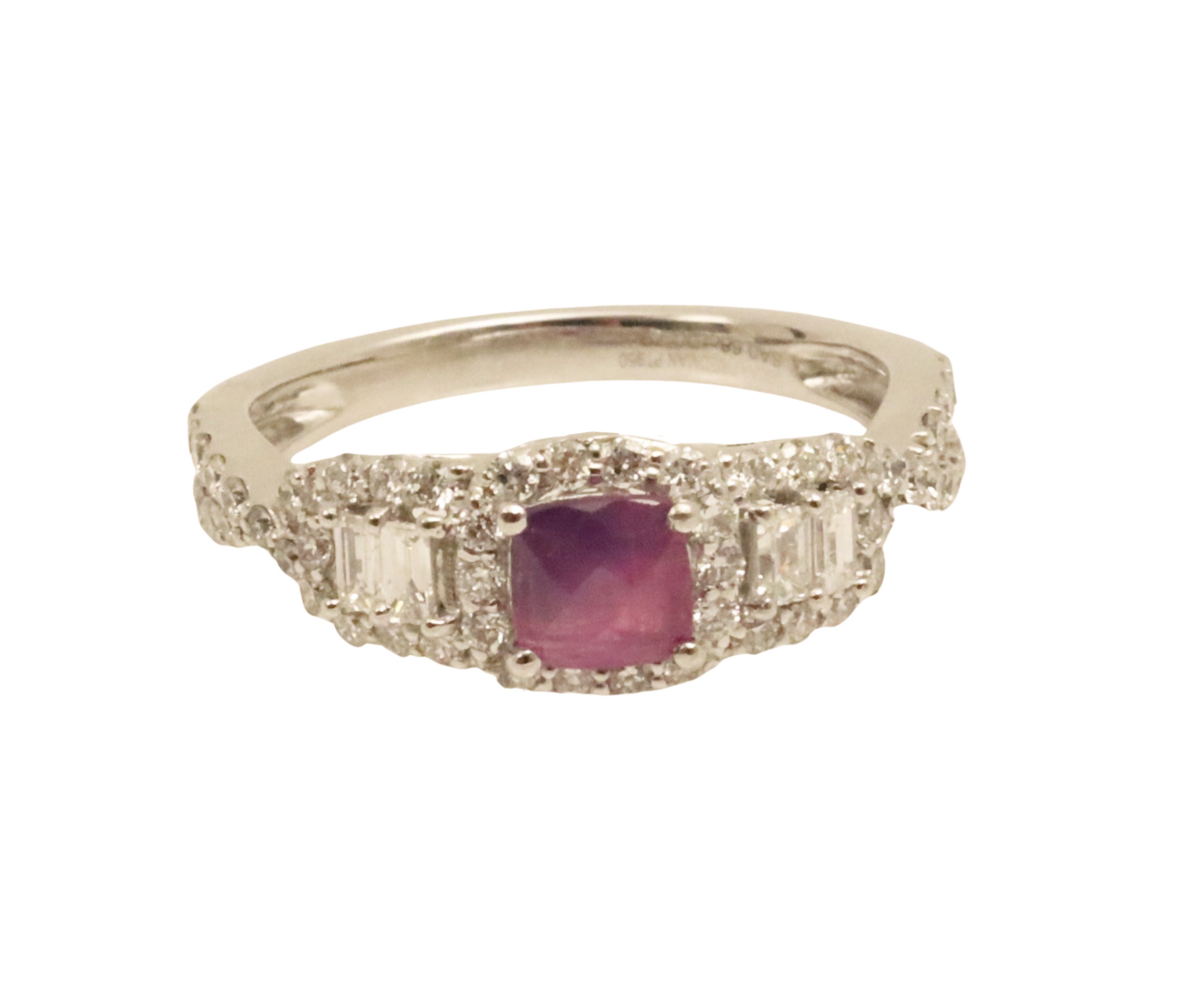 PLATINUM SAPPHIRE & DIAMOND RING