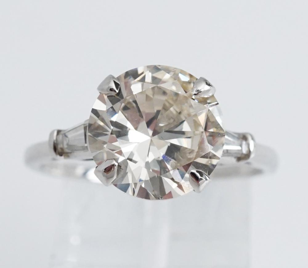 PLATINUM SOLITAIRE DIAMOND RING,