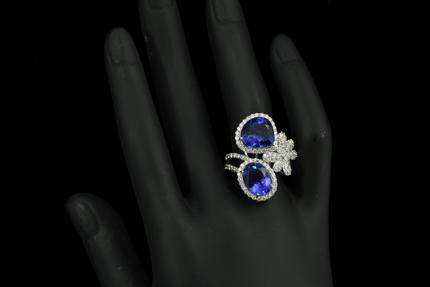 PLATINUM TANZANITE AND DIAMOND