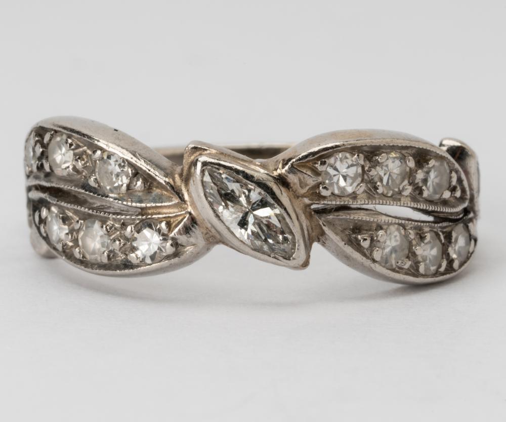 PLATNIUM & DIAMOND RIINGBezel set