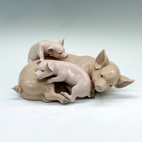 PLAYFUL PIGLETS 1005228 - LLADRO