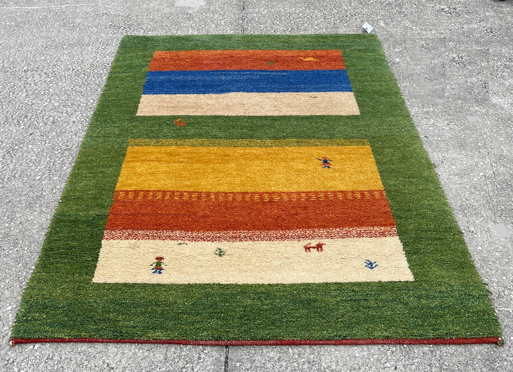 PLUSH GREEN GABBEH CARPET: