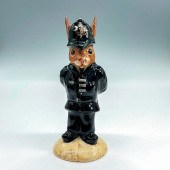POLICEMAN DB64 - ROYAL DOULTON