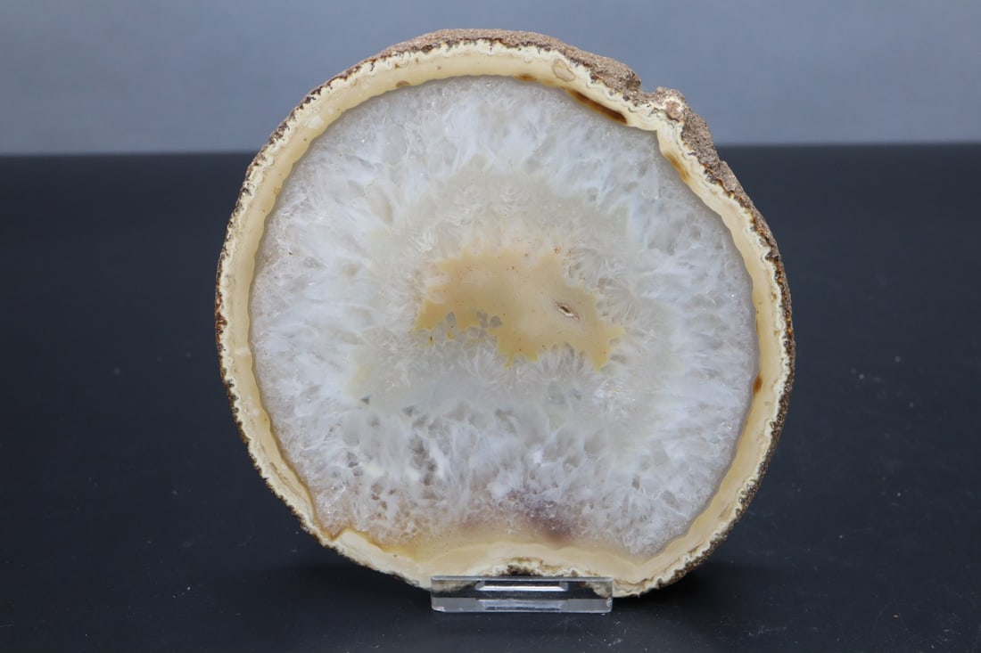 POLISHED QUARTZ GEODE SLICE,