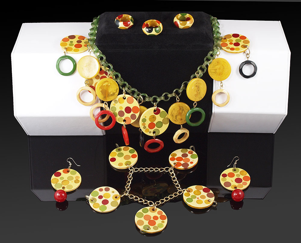 POLKA DOT BAKELITE SUITE: The