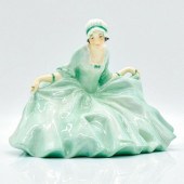 POLLY PEACHUM HN0489 - ROYAL D
