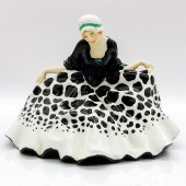 POLLY PEACHUM HN734 - ROYAL DO