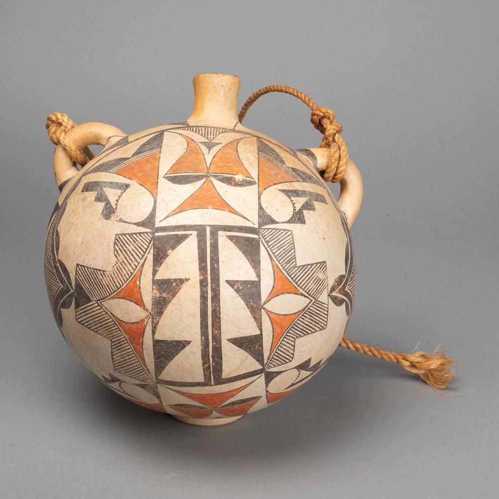POLYCHROME CANTEENPolychrome