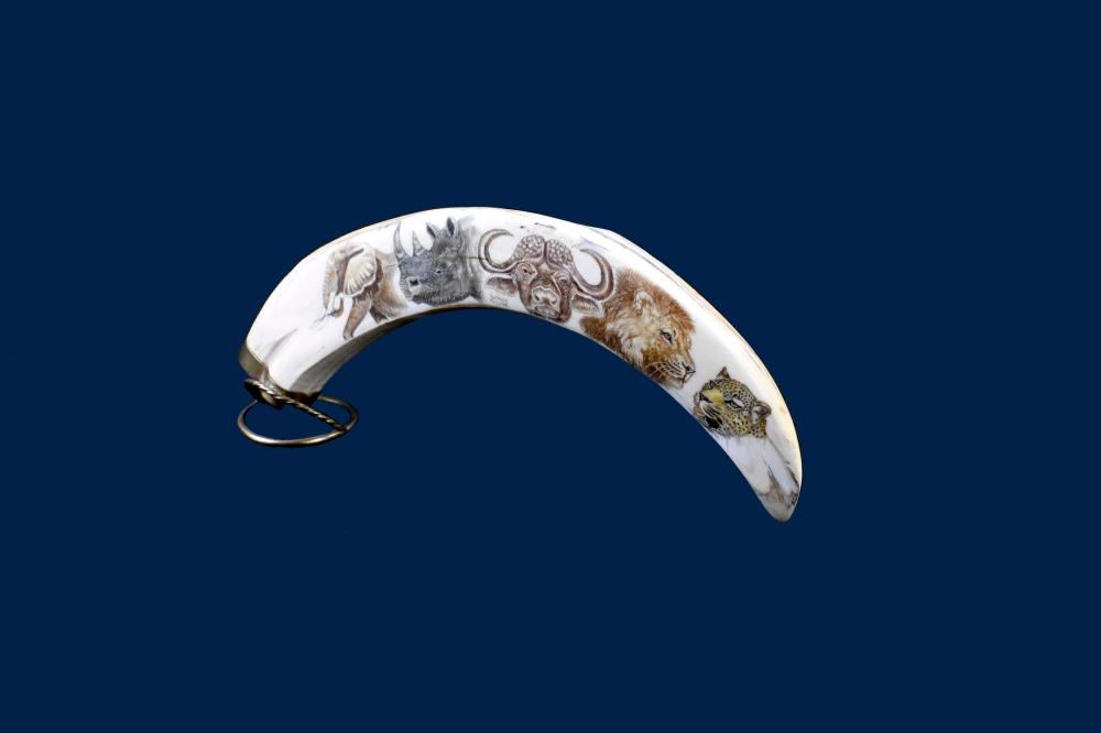 POLYCHROME DECORATED WART HOG
