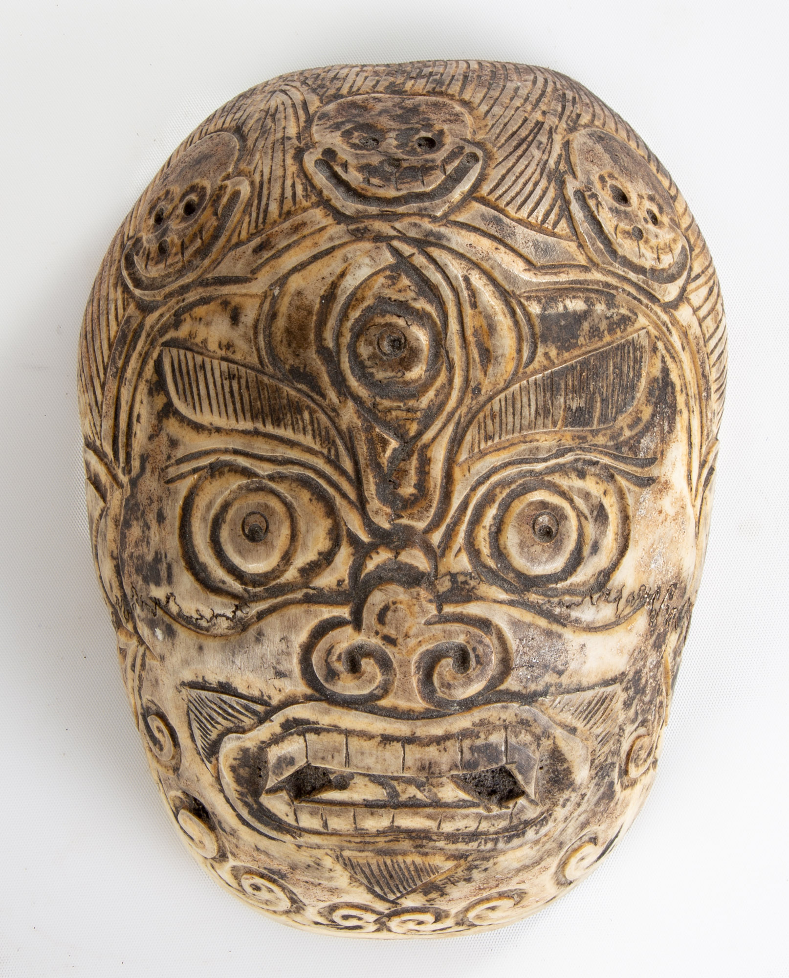 POLYNESIAN CARVED SCULL