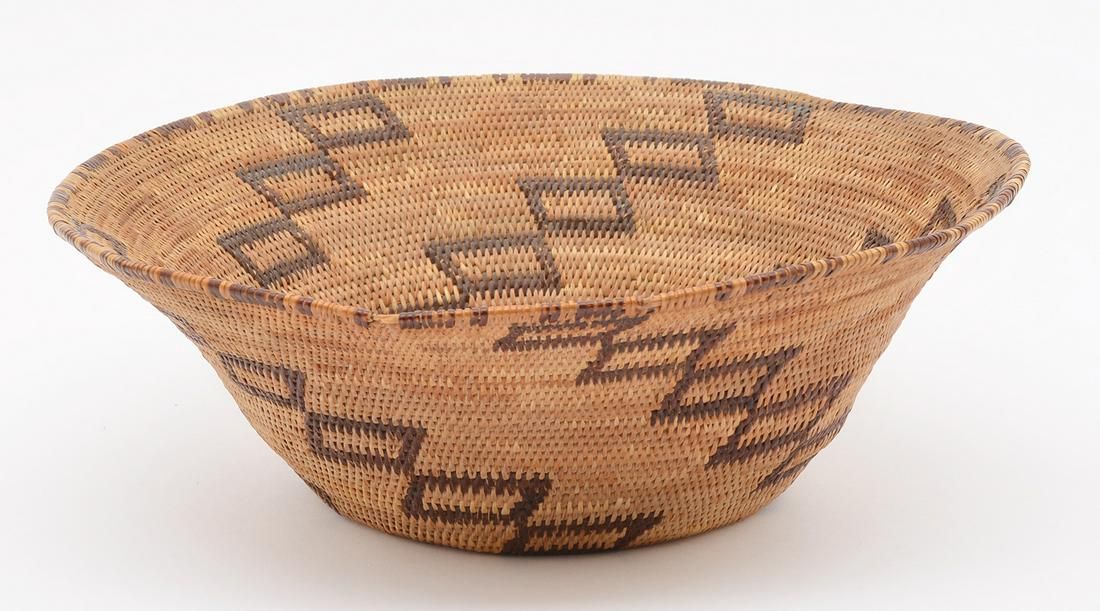 POMO NATIVE AMERICAN POLYCHROME