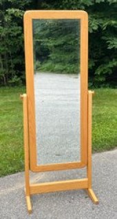 Pompanoosuc Mills maple cheval
