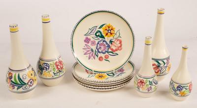 Poole Pottery, six floral dinner