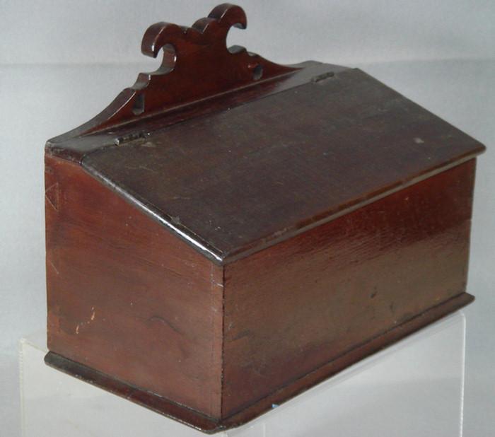 Poplar dovetailed salt box with