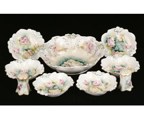 Porcelain berry bowl set with