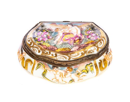PORCELAIN CAPODIMONTE BOX DEPICTING