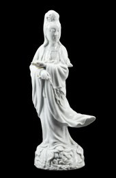 PORCELAIN CHINESE BLANC DE CHI