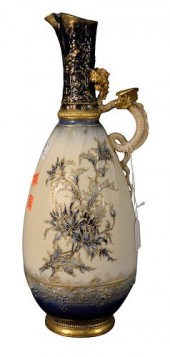PORCELAIN DRAGON URN, HAVING G