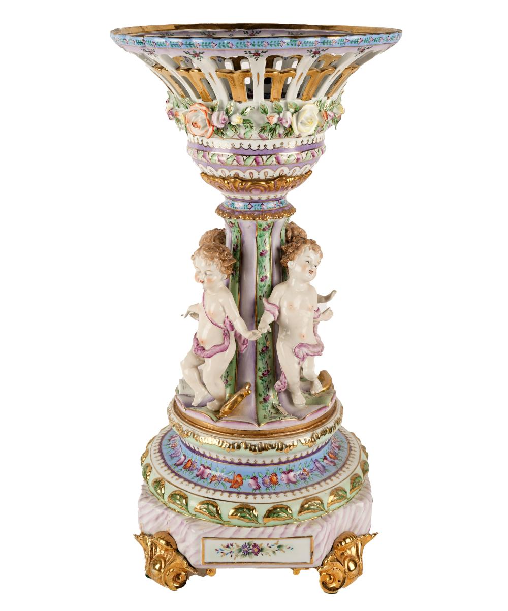 PORCELAIN FIGURAL CENTERPIECEgilt