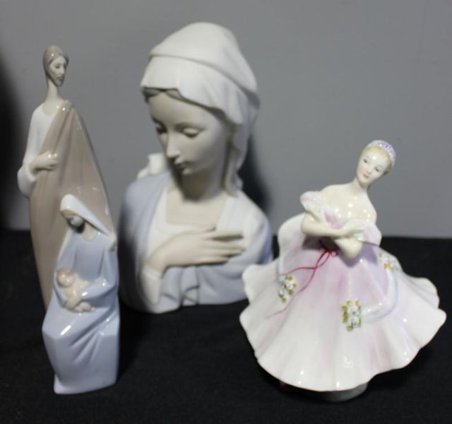 Porcelain Figurine Lot.Large Lladro