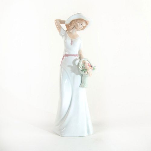 PORCELAIN FIGURINE, SUMMERTIME
