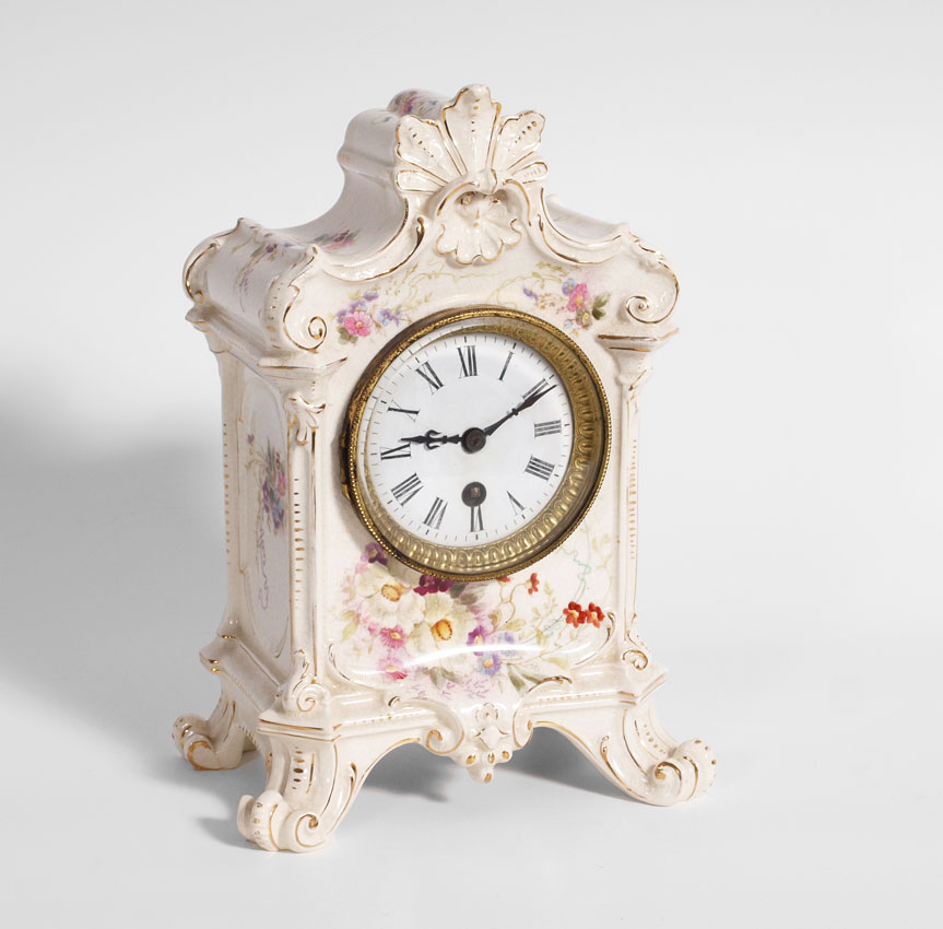 PORCELAIN MANTLE CLOCK: Porcelain