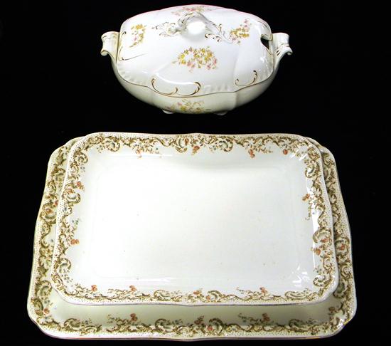 Porcelain: three pieces