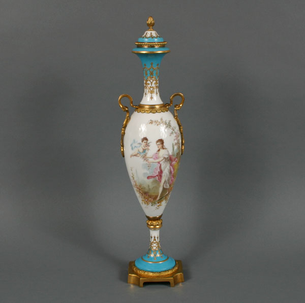 Porcelain vase; hand painted