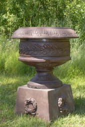 PORTLAND STONE WARE GARDEN URN