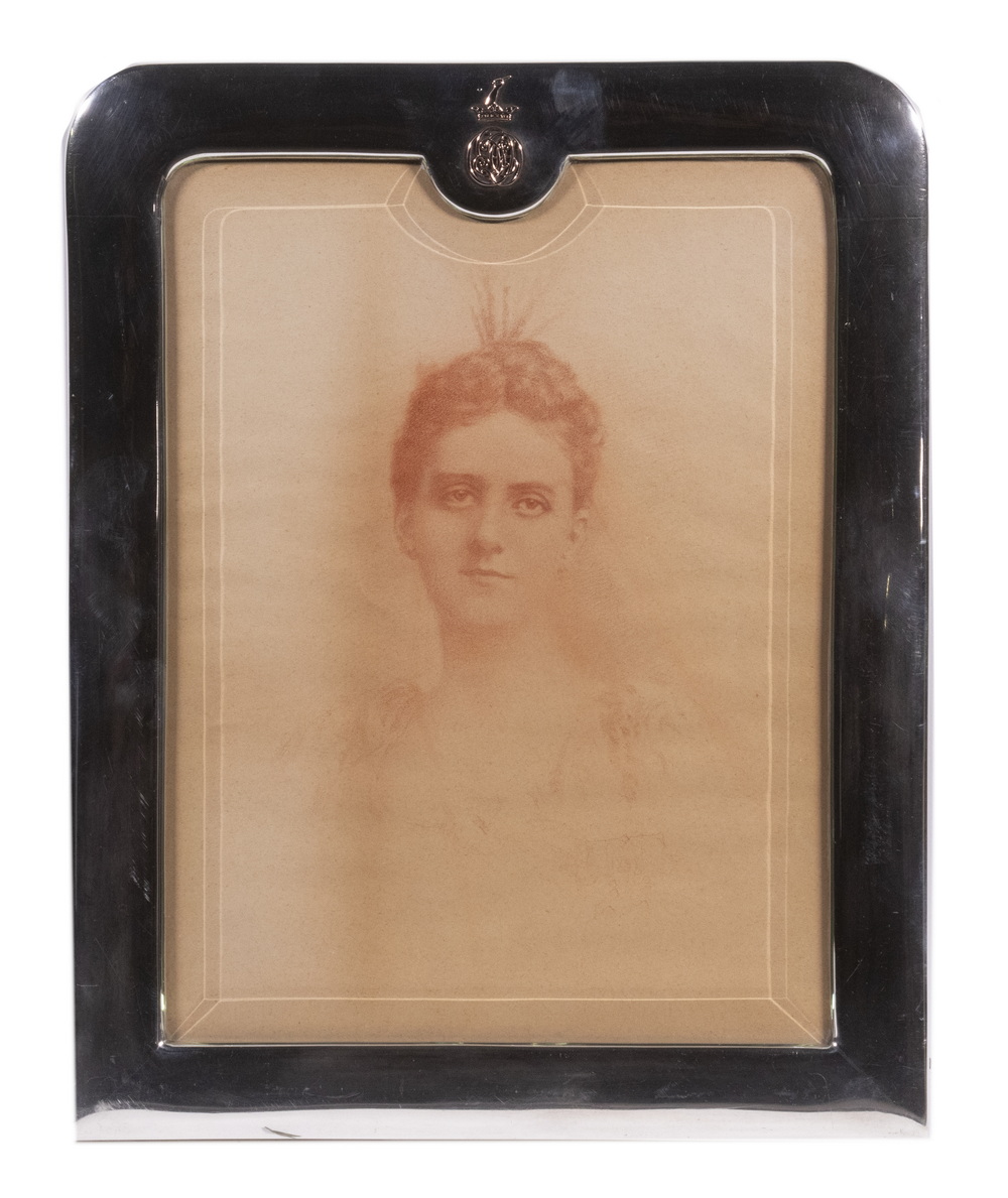 PORTRAIT OF ARISTOCRATIC WOMAN