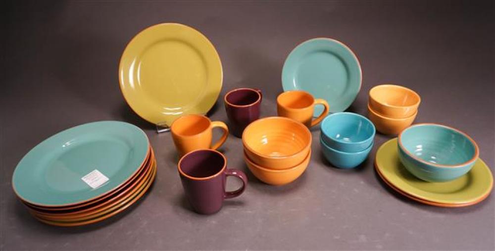 PORTUGUESE 22-PIECE TABLE