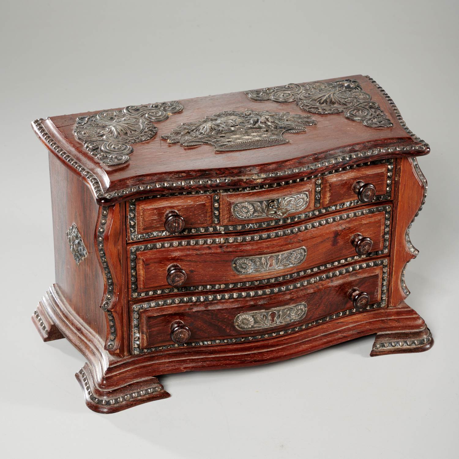 PORTUGUESE SILVER MOUNTED JEWELRY