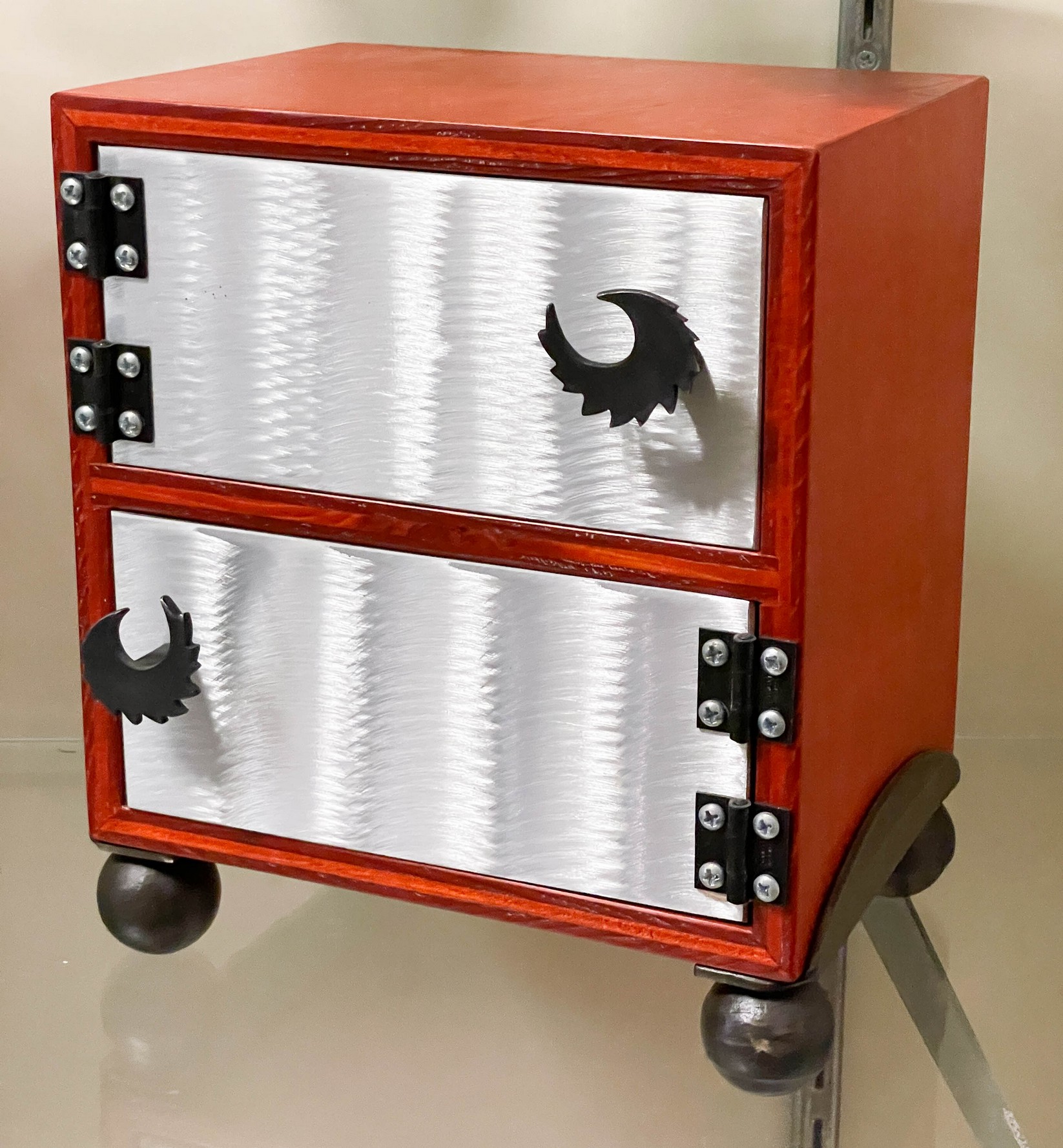 Post modern 2-door chest,