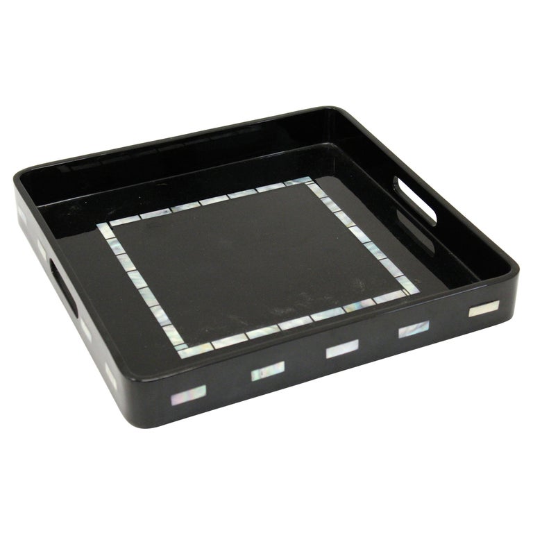 POST-MODERN BLACK LACQUER SERVING