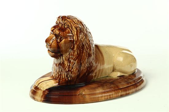 POTTERY LION.  Mogadore  Ohio 