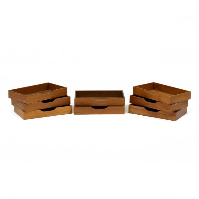 POUL HUNDEVAD, EIGHT TEAK