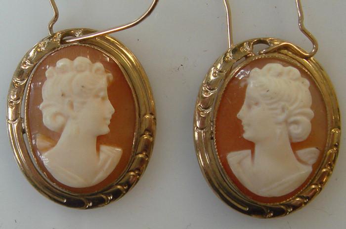 Pr 10K Cameo Earrings. Yellow