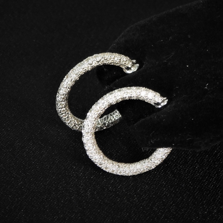 PR 14K GOLD & DIAMOND HOOP EARRINGS