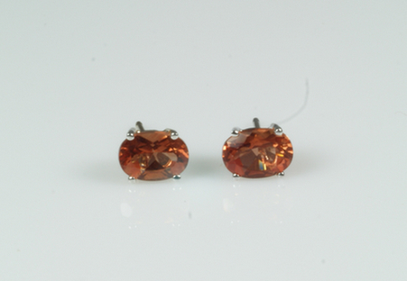 Pr 14K WG earring set with 2 pale