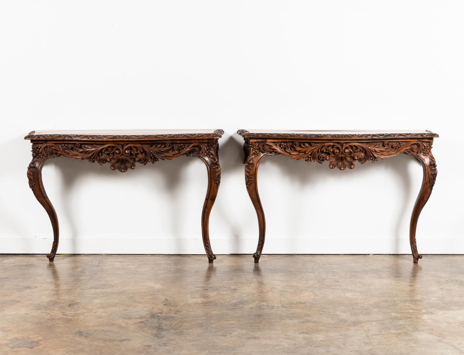 PR., 19TH C. ROCOCO STYLE CARVED